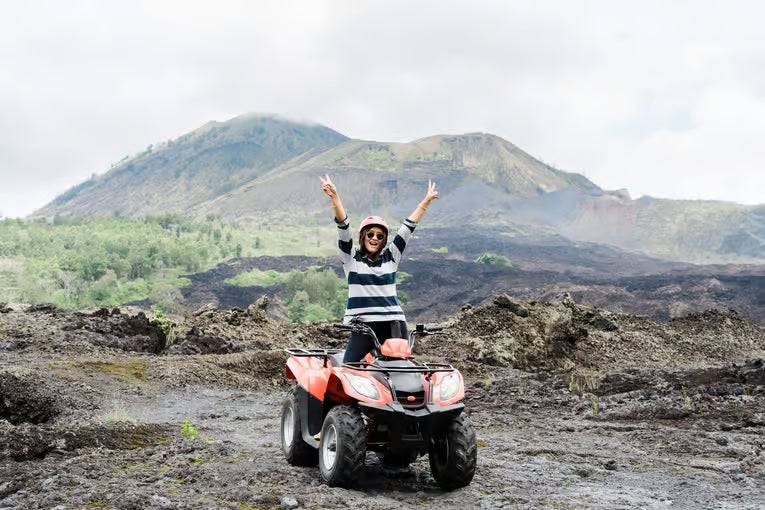 Bali: przejazd quadami po czarnej lawie Mount Batur i relaks w gorących źródłach
