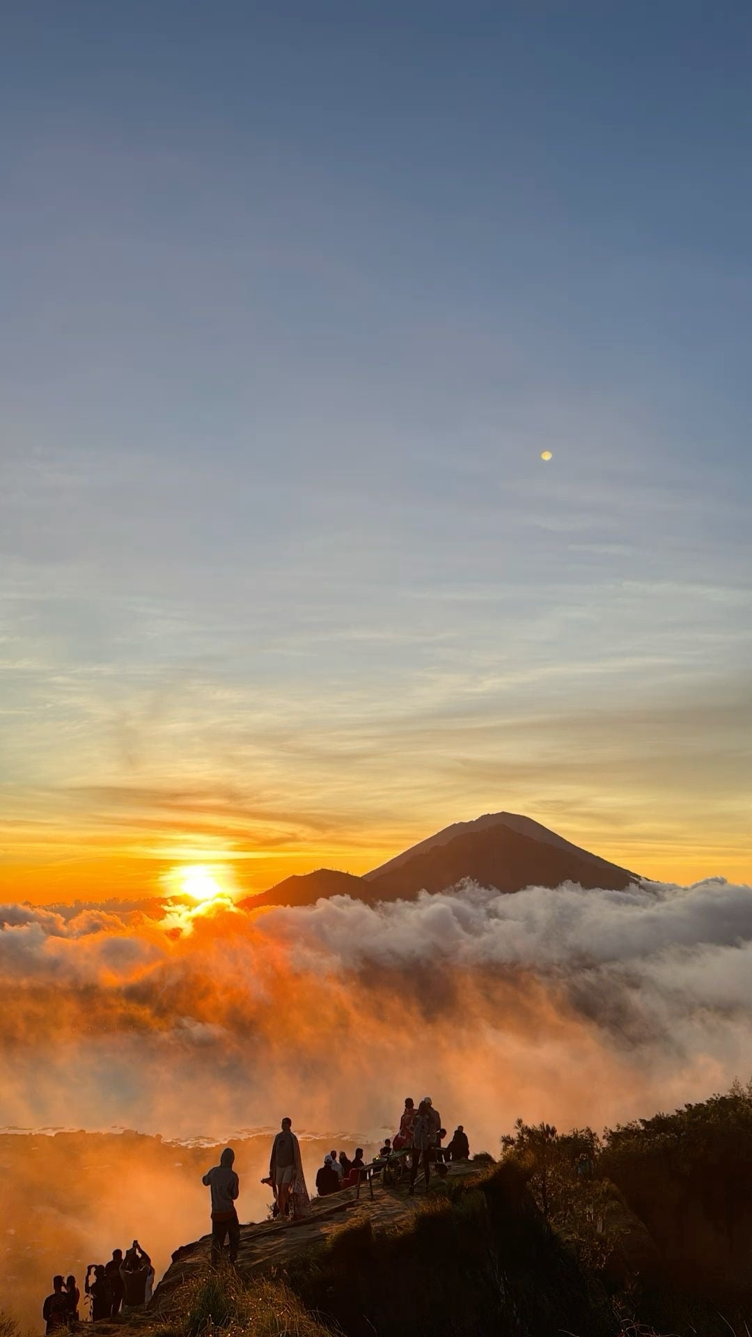 Bali: trekking na Mount Batur o wschodzie słońca ze śniadaniem i transportem