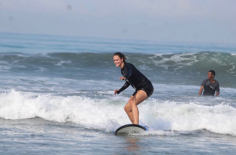 Kuta Bali: lekcja surfingu dla początkujących i średniozaawansowanych