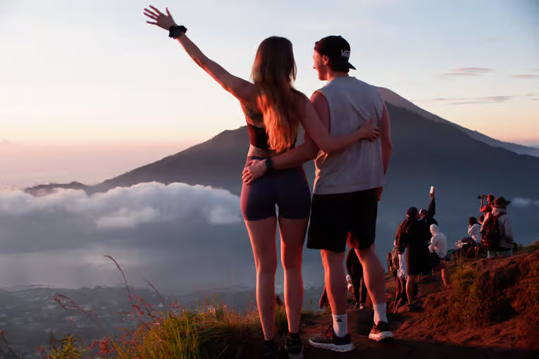 Bali: trekking na Mount Batur o wschodzie słońca ze śniadaniem i transportem
