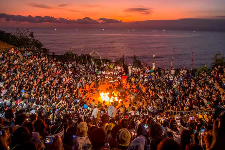 Bali: Kecak Fire Dance Show i bilet wstępu do świątyni Uluwatu